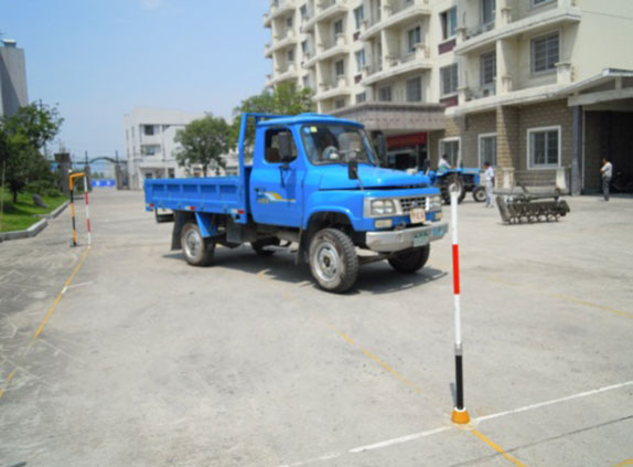 2011年我公司前往蕭山農(nóng)機監(jiān)理站進行樁考儀培訓(xùn)